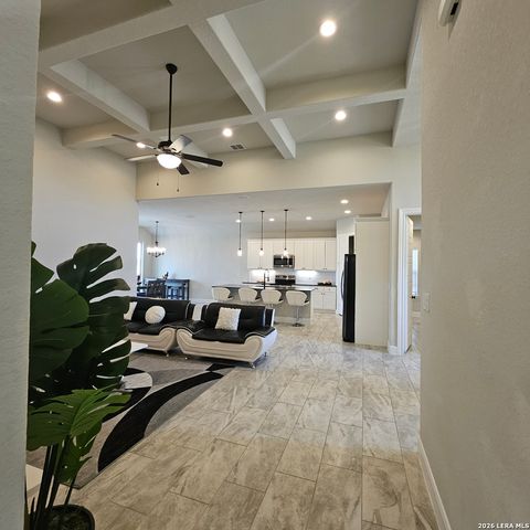 137 W Medium Meadow, Lytle, TX 78052