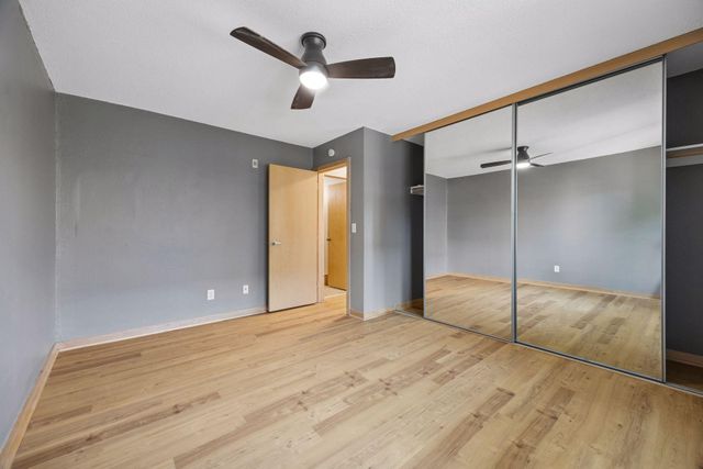2532 1st Avenue S 208, Minneapolis, MN 55404