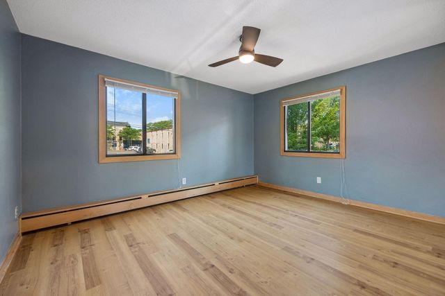 2532 1st Avenue S 208, Minneapolis, MN 55404