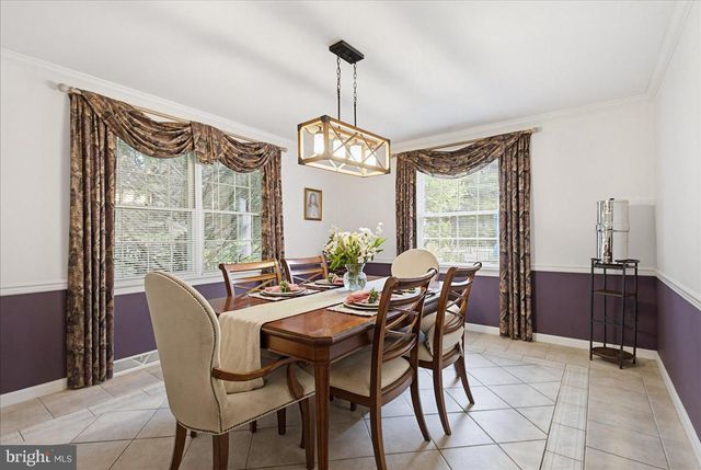 175 N LINDEN ST, Manheim, PA 17545