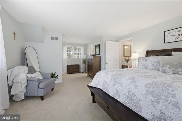 175 N LINDEN ST, Manheim, PA 17545