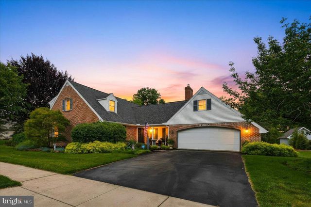 175 N LINDEN ST, Manheim, PA 17545