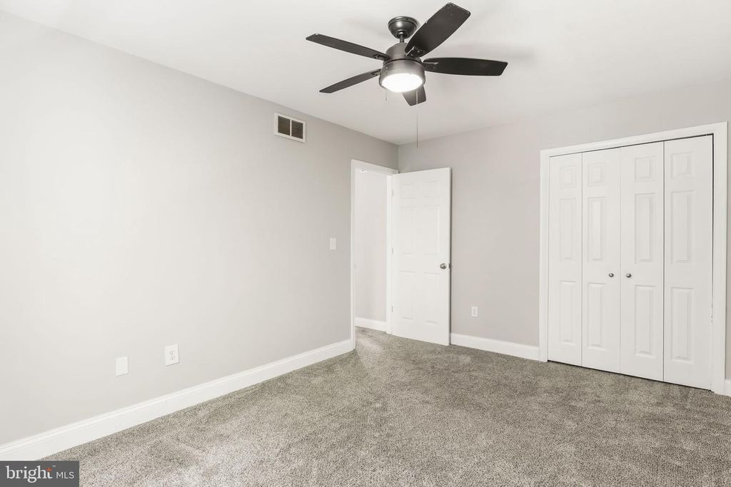 Image 14 of property listing at 1418 FOXWOOD CT, Annapolis, MD 21409