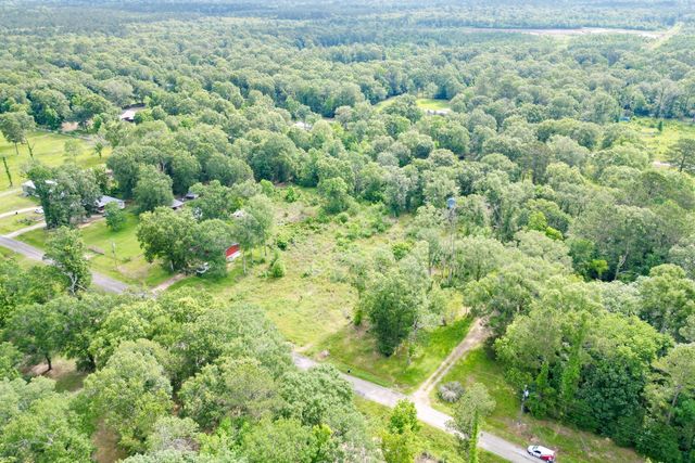 664 County Road 2146, Cleveland, TX 77327