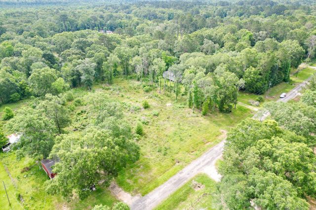 664 County Road 2146, Cleveland, TX 77327