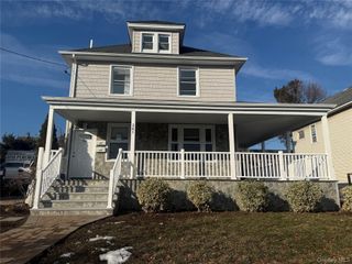 261 Wilson Avenue 1st Floor, Westbury, NY 11590