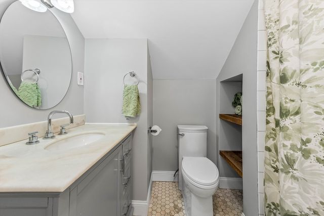 85 Lincoln Rd, Walpole, MA 02081