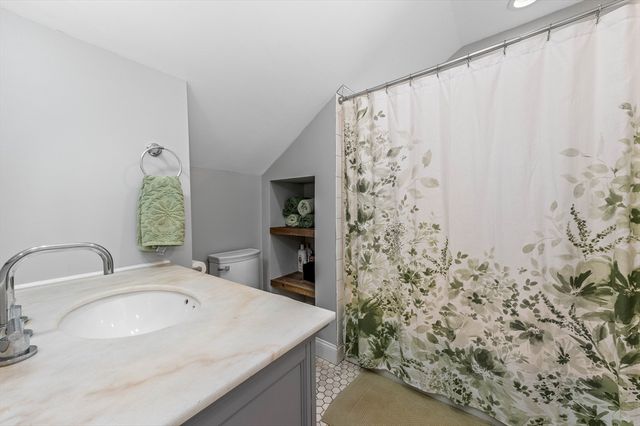 85 Lincoln Rd, Walpole, MA 02081