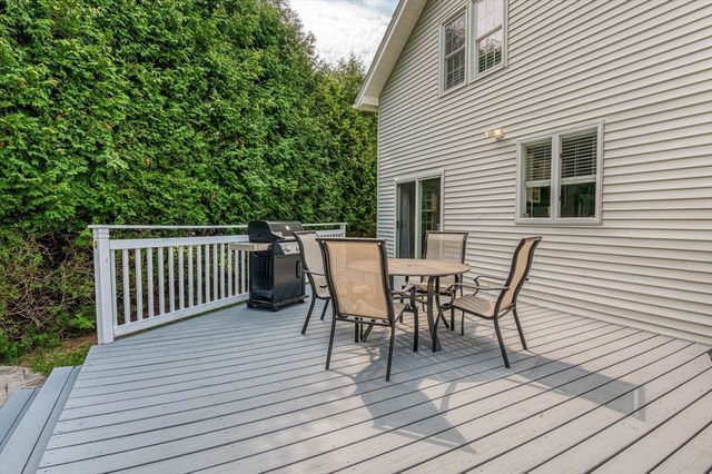 85 Lincoln Rd, Walpole, MA 02081