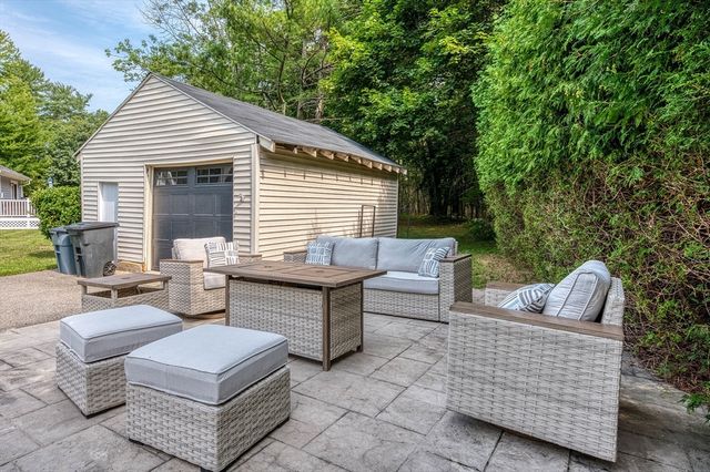85 Lincoln Rd, Walpole, MA 02081