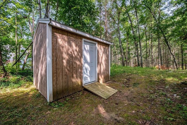 85 Lincoln Rd, Walpole, MA 02081