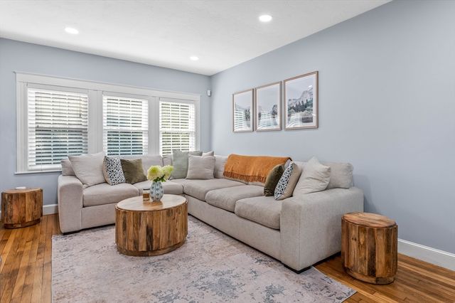 85 Lincoln Rd, Walpole, MA 02081