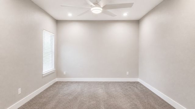 212 Holiday Drive, Gun Barrel City, TX 75156