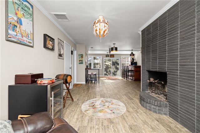 4641 Curtiss DR, Virginia Beach, VA 23455