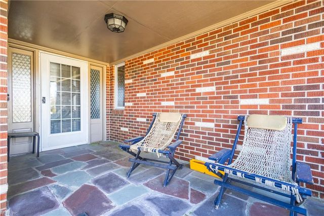 4641 Curtiss DR, Virginia Beach, VA 23455