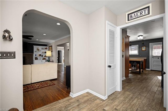 4641 Curtiss DR, Virginia Beach, VA 23455