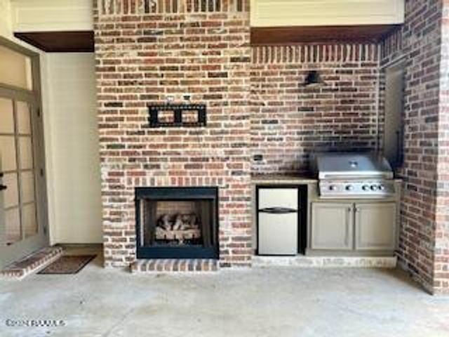 108 Hemlock Drive, Youngsville, LA 70592