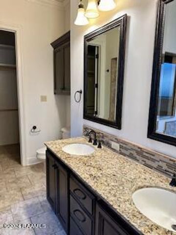 108 Hemlock Drive, Youngsville, LA 70592