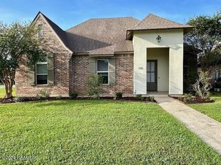 108 Hemlock Drive, Youngsville, LA 70592