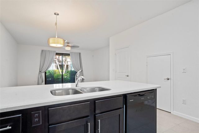 4210 N Dixie Highway 29, Oakland Park, FL 33334