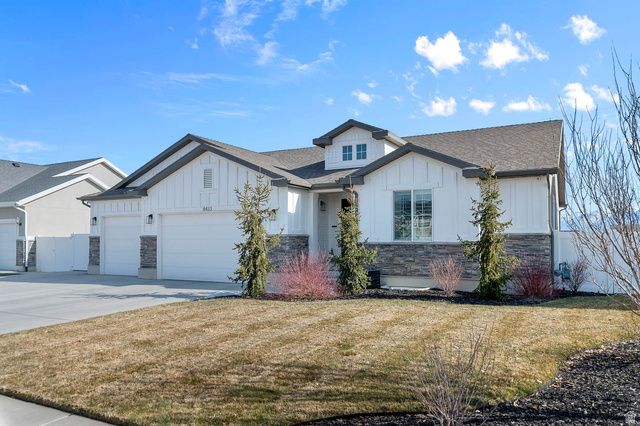 8433 S JAYSON DR, West Jordan, UT 84081