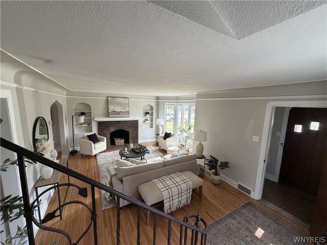 223 Louvaine Drive, Tonawanda, NY 14223
