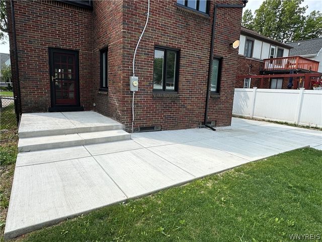 223 Louvaine Drive, Tonawanda, NY 14223