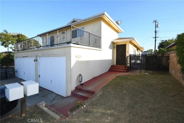 2706 Robinson Street, Redondo Beach, CA 90278