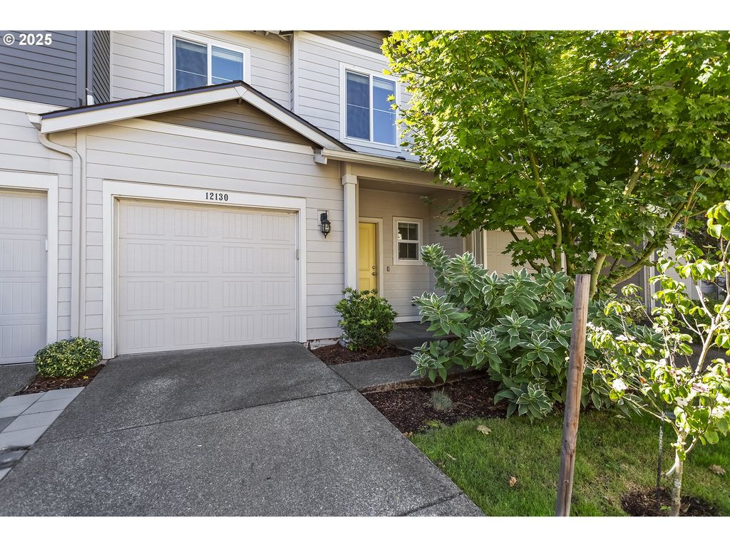 12130 Sw POND Ln, Portland, OR 97224