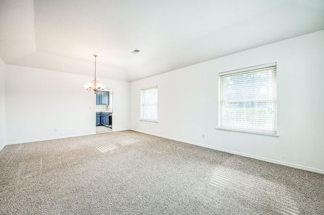 8166 N Raisina Avenue, Fresno, CA 93720