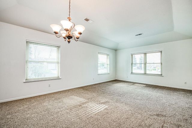 8166 N Raisina Avenue, Fresno, CA 93720