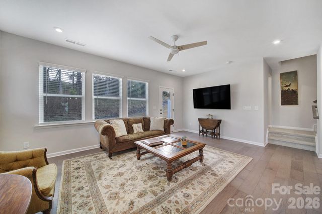 516 Madison Falls Court, Fort Mill, SC 29708