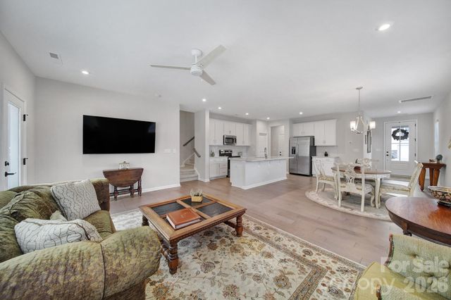 516 Madison Falls Court, Fort Mill, SC 29708