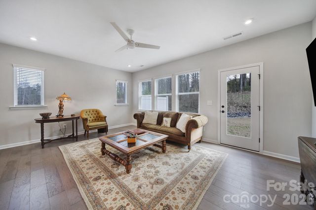 516 Madison Falls Court, Fort Mill, SC 29708