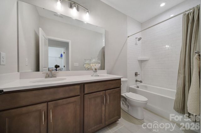 516 Madison Falls Court, Fort Mill, SC 29708