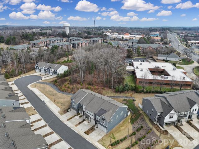 516 Madison Falls Court, Fort Mill, SC 29708