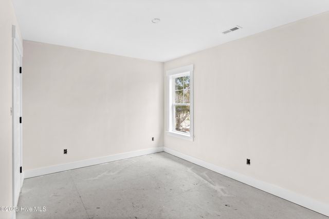 400 Stone Hawk Lane, New Bern, NC 28560