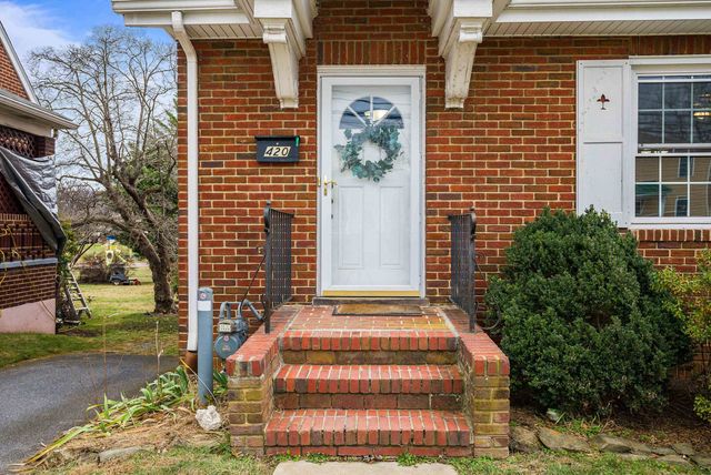 420 FLORENCE AVE, Waynesboro, VA 22980