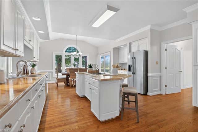 2348 Haversham CLS, Virginia Beach, VA 23454