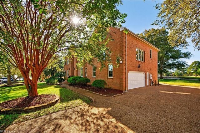 2348 Haversham CLS, Virginia Beach, VA 23454