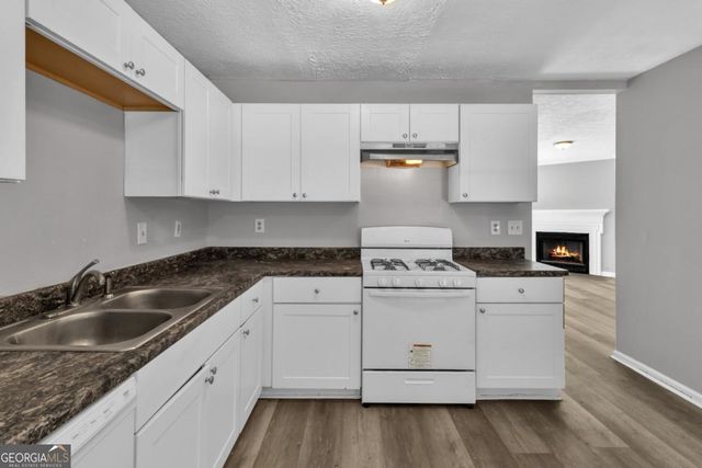 3559 Ashley Station Drive SW, Marietta, GA 30008