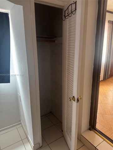 1120 SW 73rd Avenue, Miami, FL 33144