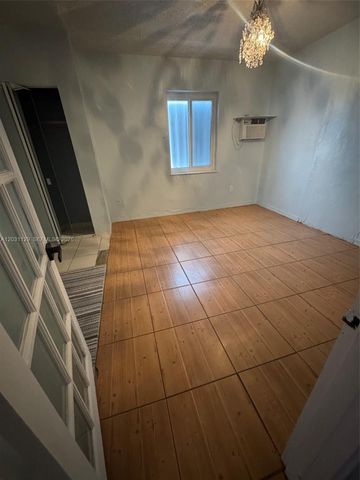 1120 SW 73rd Avenue, Miami, FL 33144