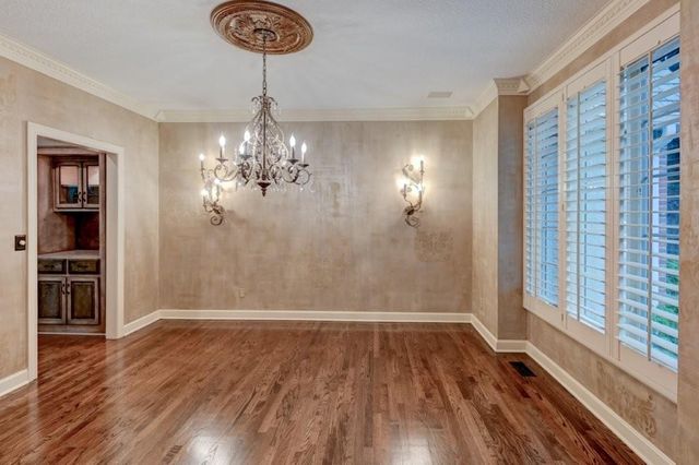 1905 NW Indian Hills Drive, Blue Springs, MO 64015