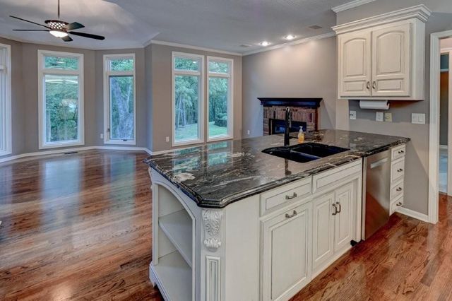 1905 NW Indian Hills Drive, Blue Springs, MO 64015