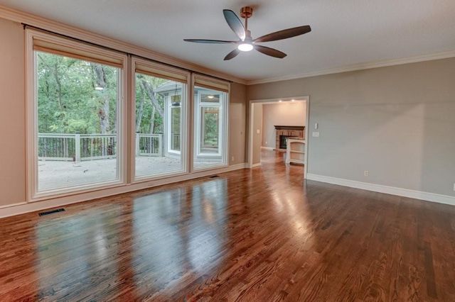 1905 NW Indian Hills Drive, Blue Springs, MO 64015