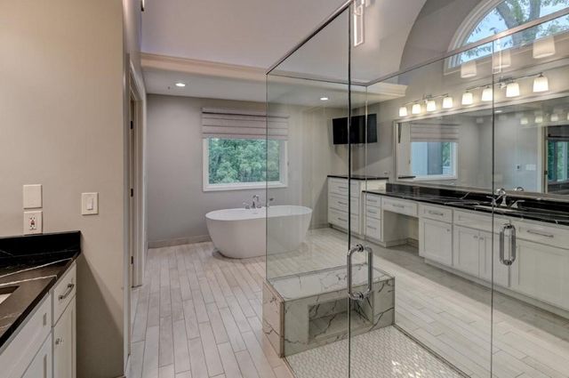 1905 NW Indian Hills Drive, Blue Springs, MO 64015