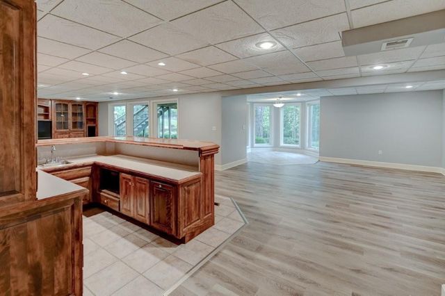 1905 NW Indian Hills Drive, Blue Springs, MO 64015