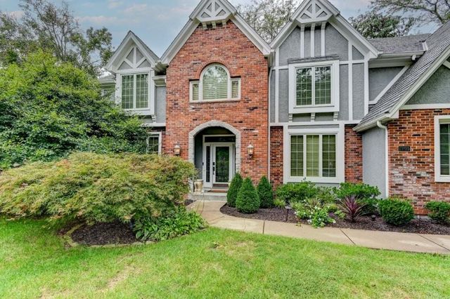 1905 NW Indian Hills Drive, Blue Springs, MO 64015