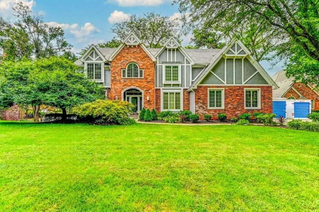 1905 NW Indian Hills Drive, Blue Springs, MO 64015